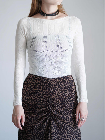 Rose pattern lace-knit bodysuit