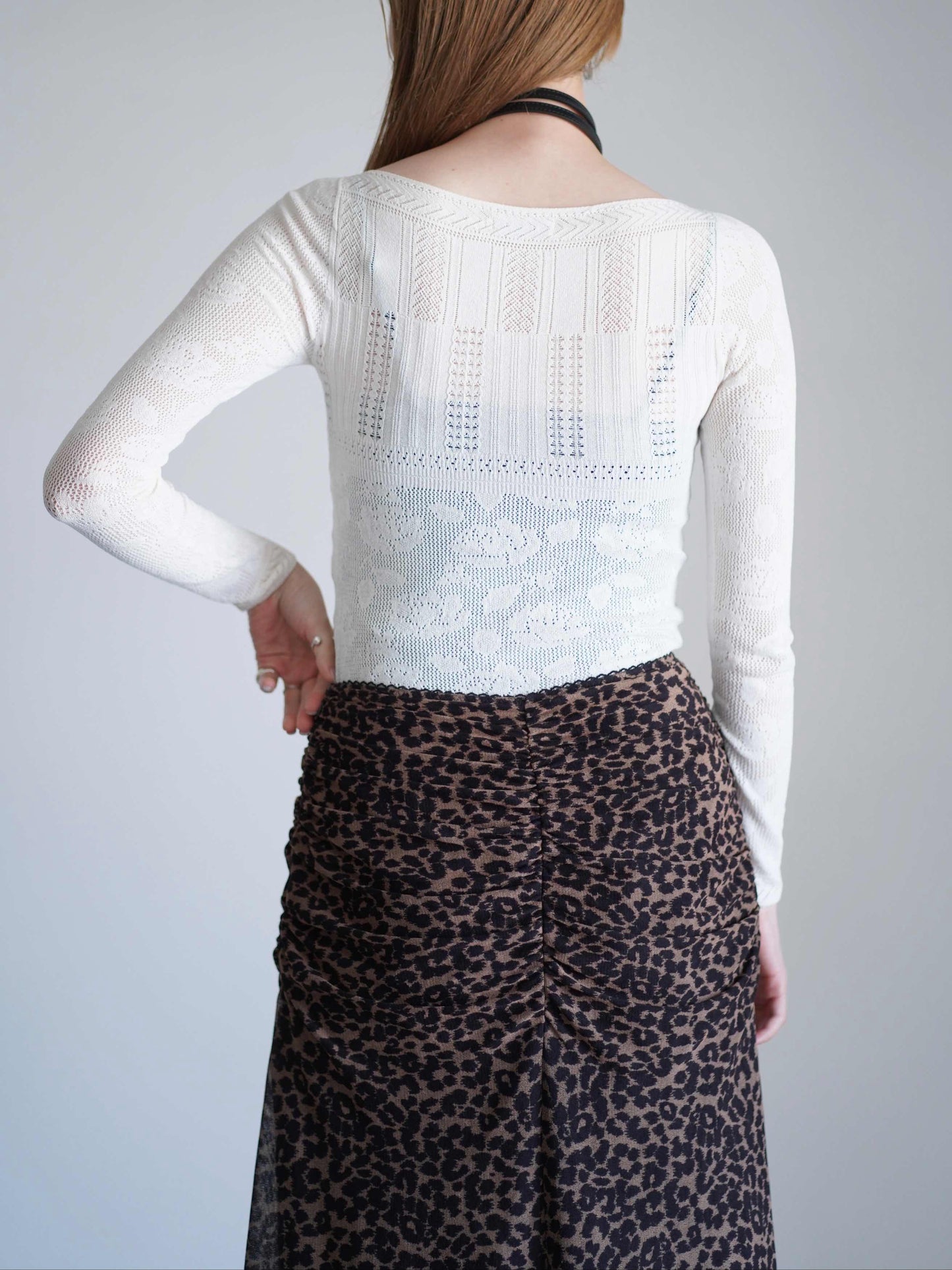 Rose pattern lace-knit bodysuit