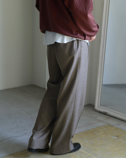 SUPER LIGHT WOOL TWO-TUCK SLACKS