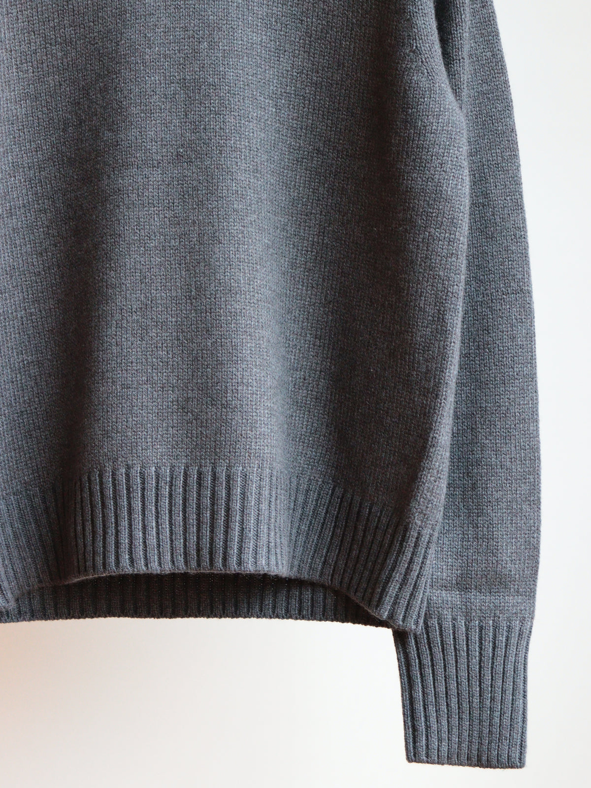 KNITWEAR003 Alex Cashmere knit