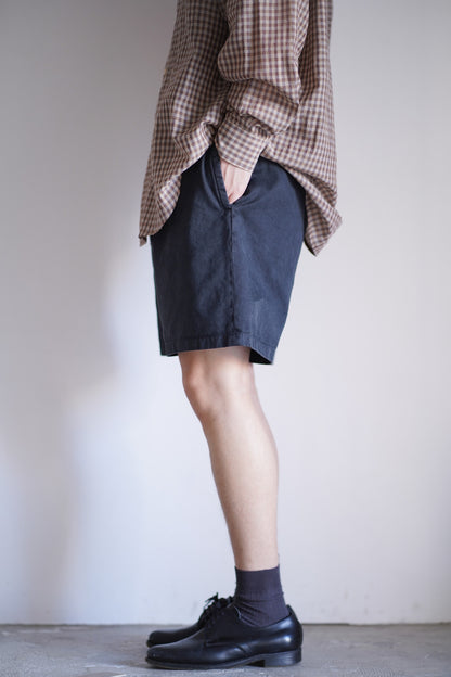 GARMENT-DYED FINX LIGHT CHINO SHORTS