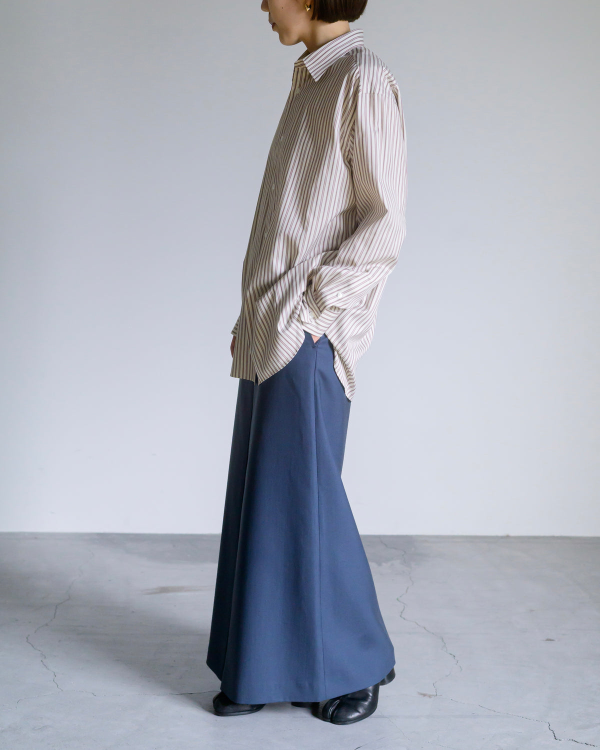 TENSE WOOL DOUBLE CLOTH SLIT SKIRT