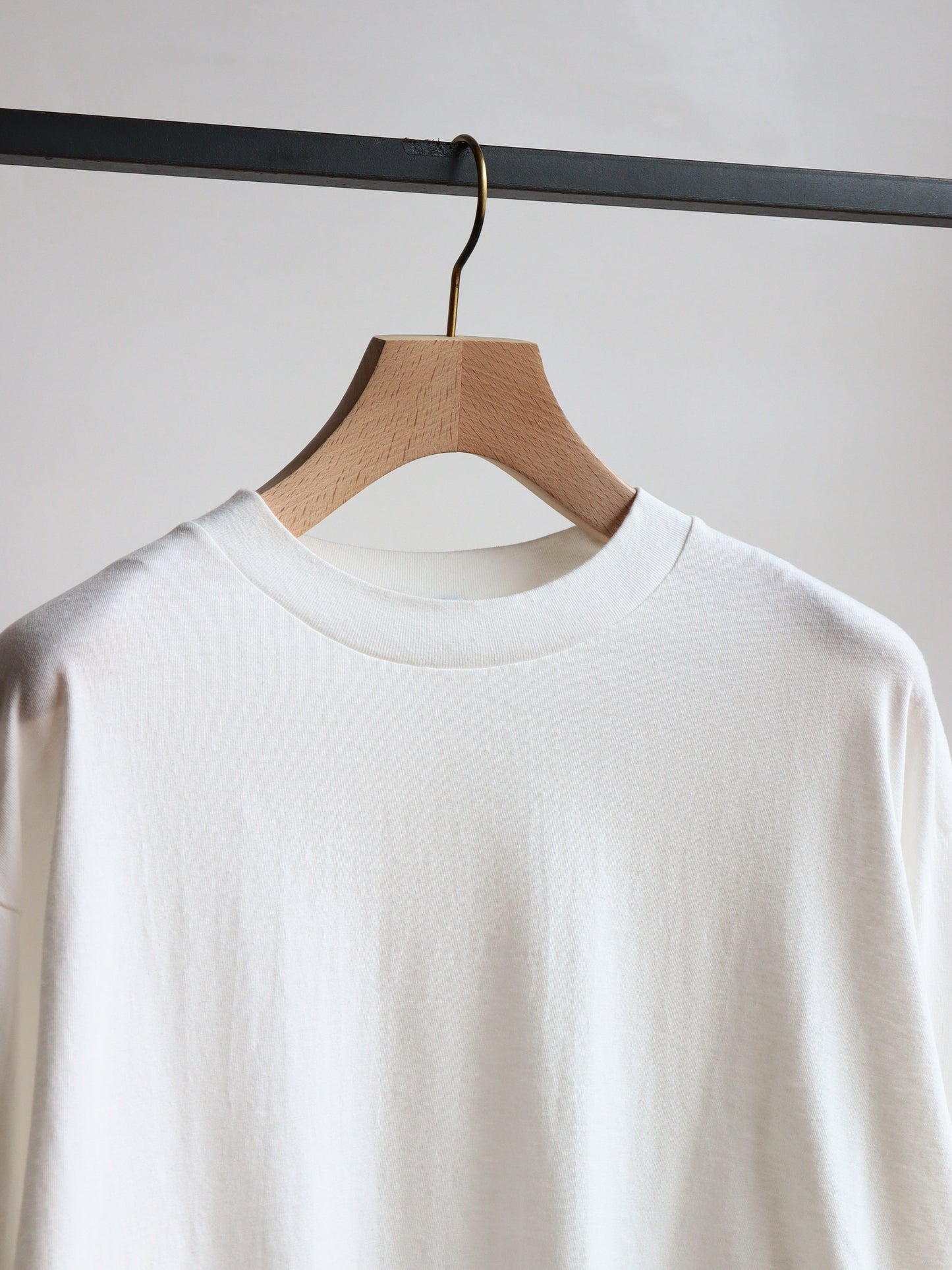 US2591 / CREW NECK LONG SLEEVE T-SHIRT