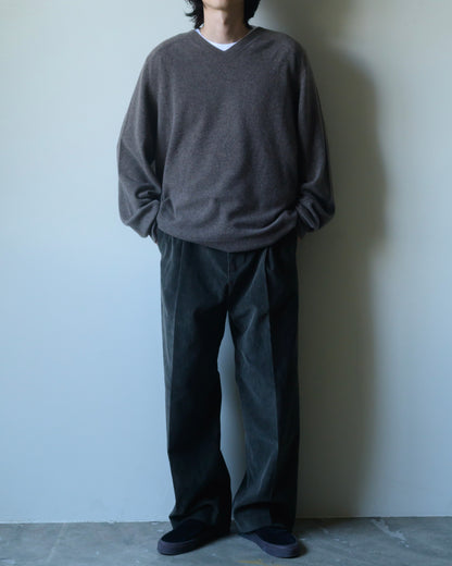 OVERSIZED V NECK FLANNNEL SWEATER