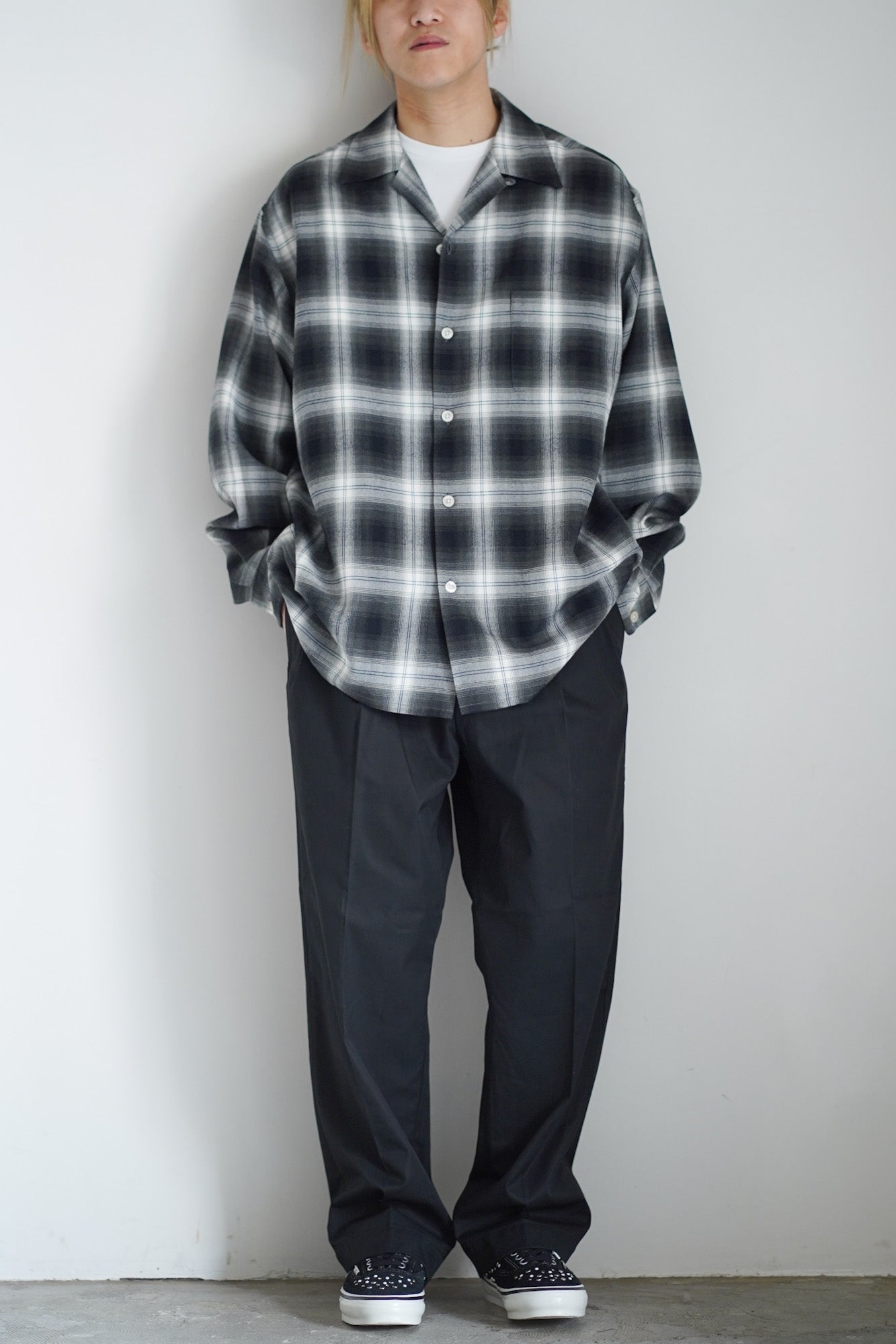 DOUBLE PLEATED CHINO TROUSERS
