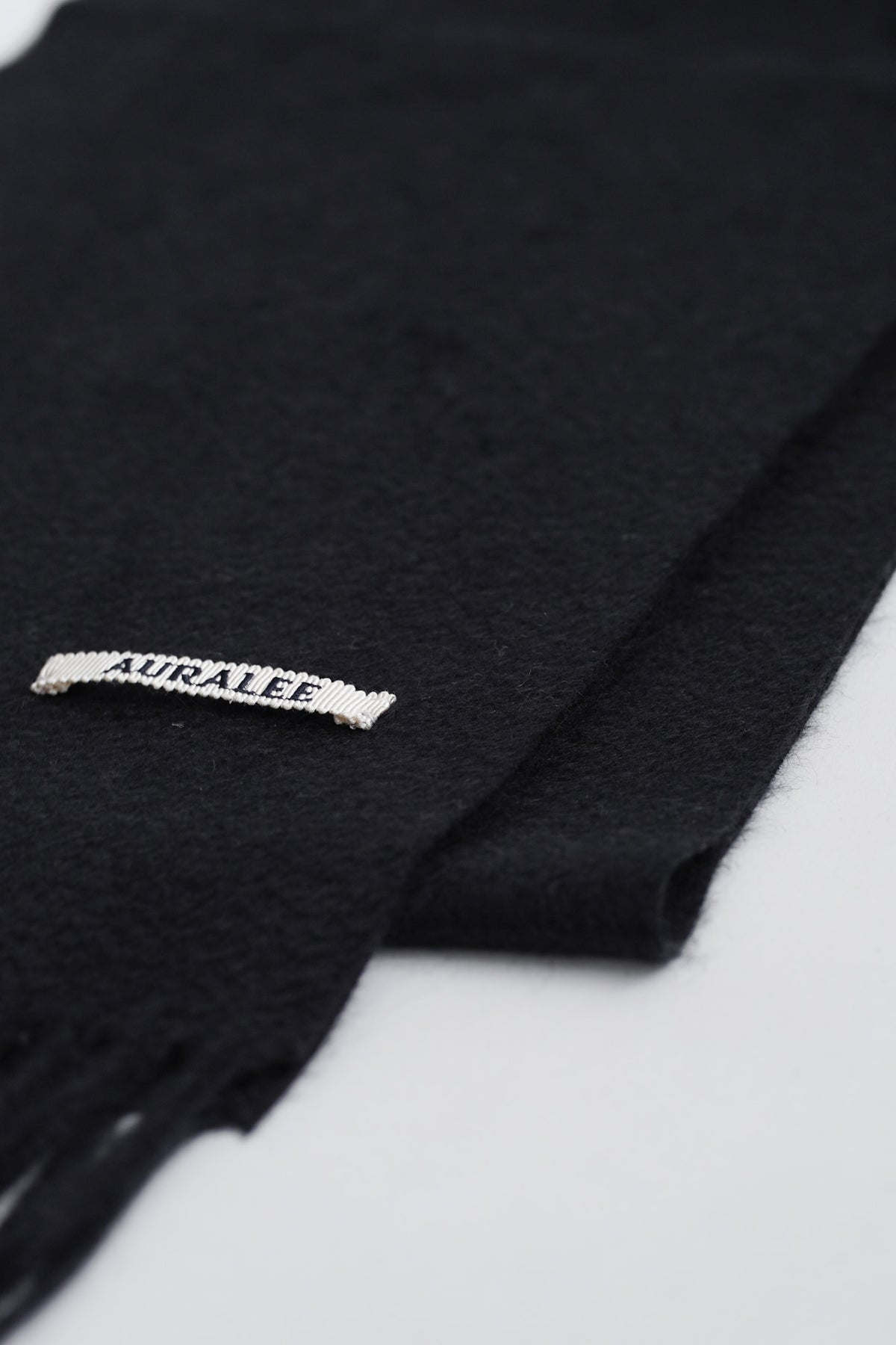 BABY CASHMERE LONG STOLE