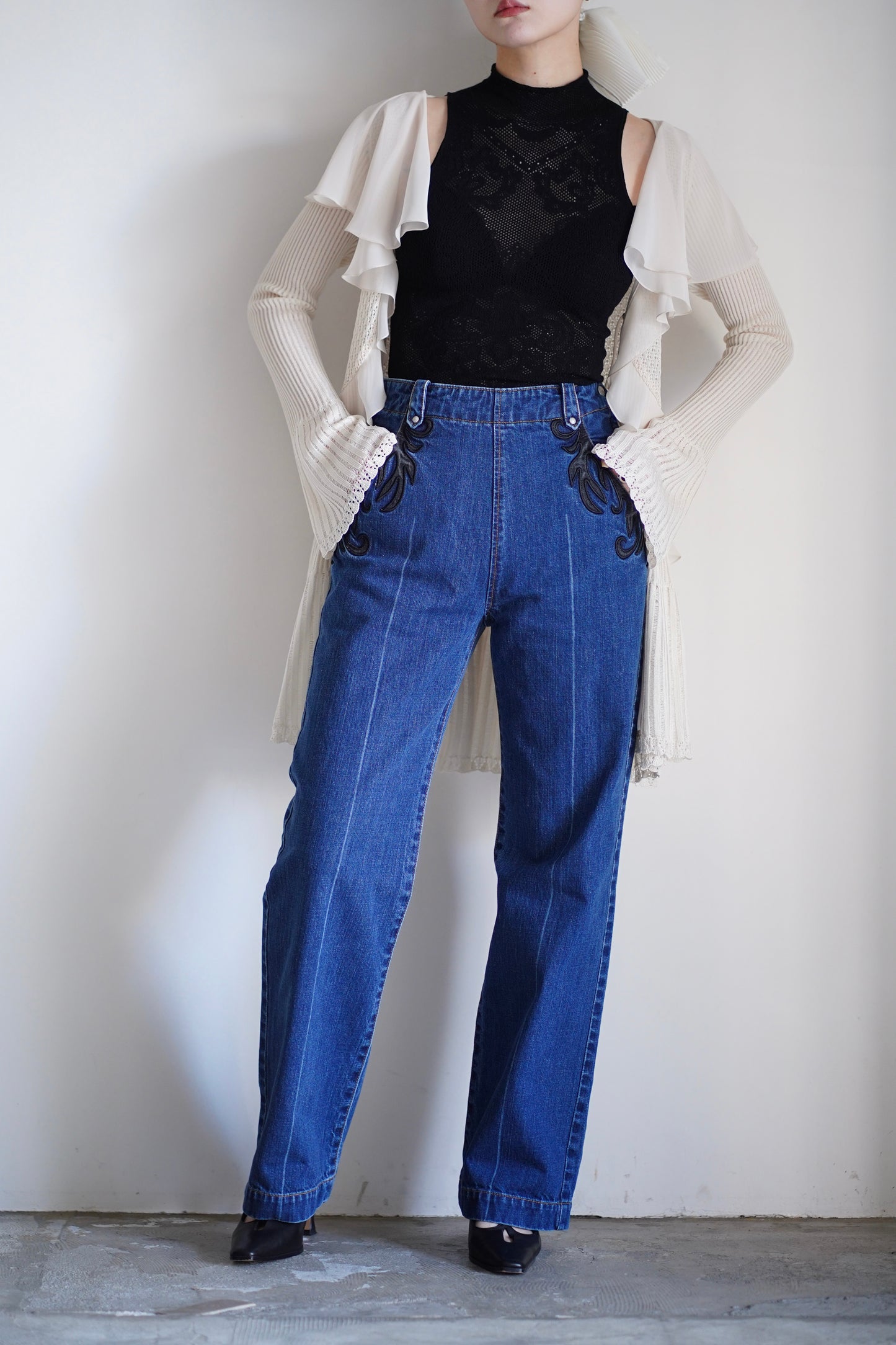 ORGANIC COTTON HIGH-WAISTED JEANS