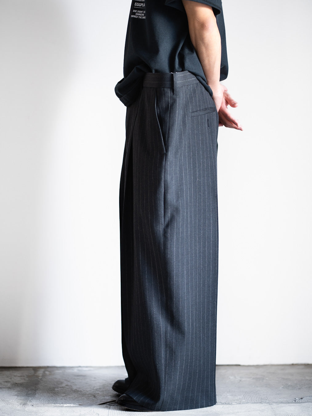 FLOATING WAIST TROUSER