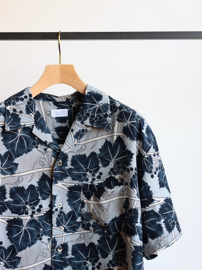 US2564 / SHORT SLEEVE PRINT SHIRT