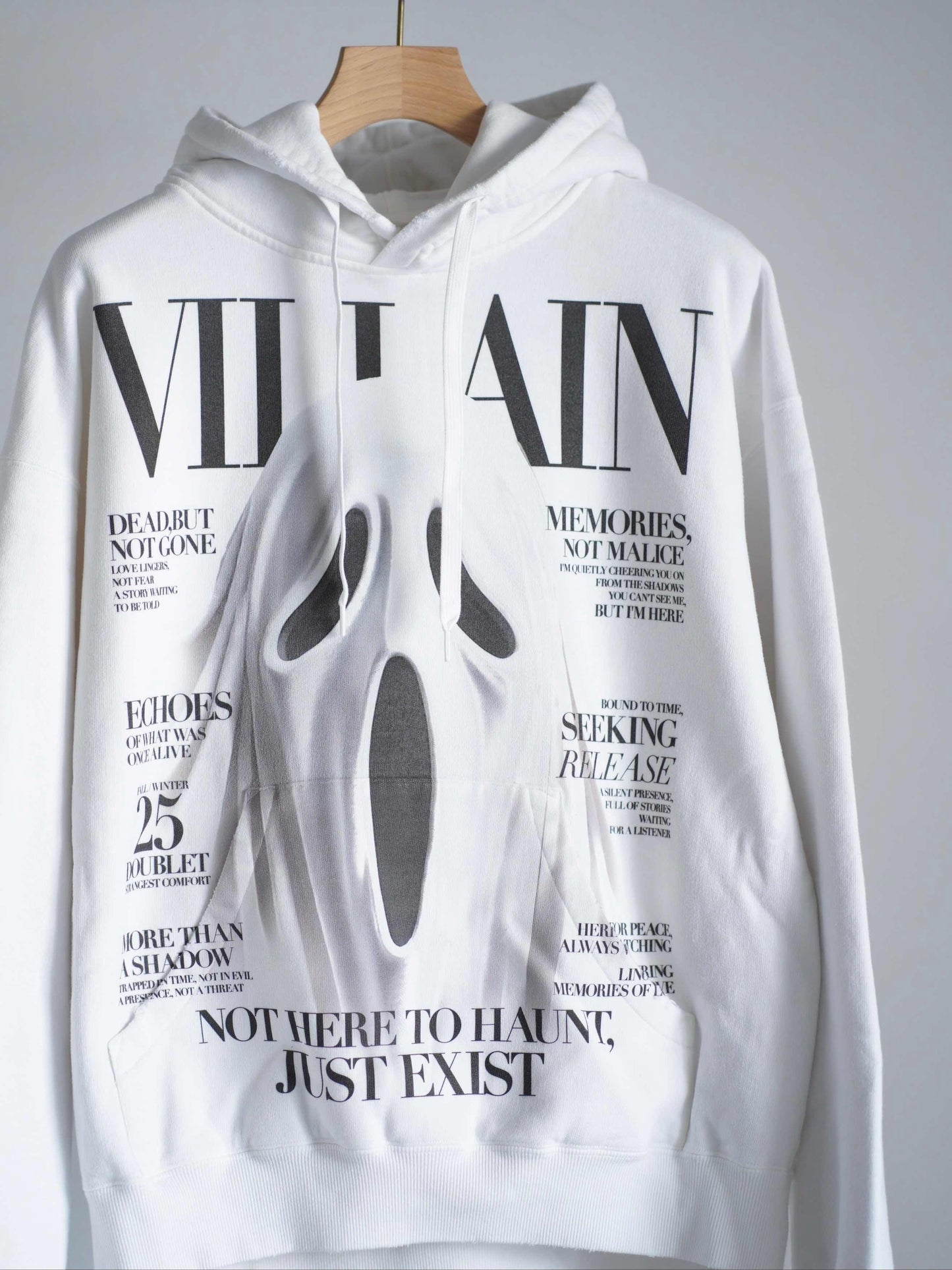 VILLAIN COVER PRINT HOODIE