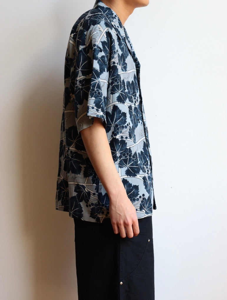 US2564 / SHORT SLEEVE PRINT SHIRT