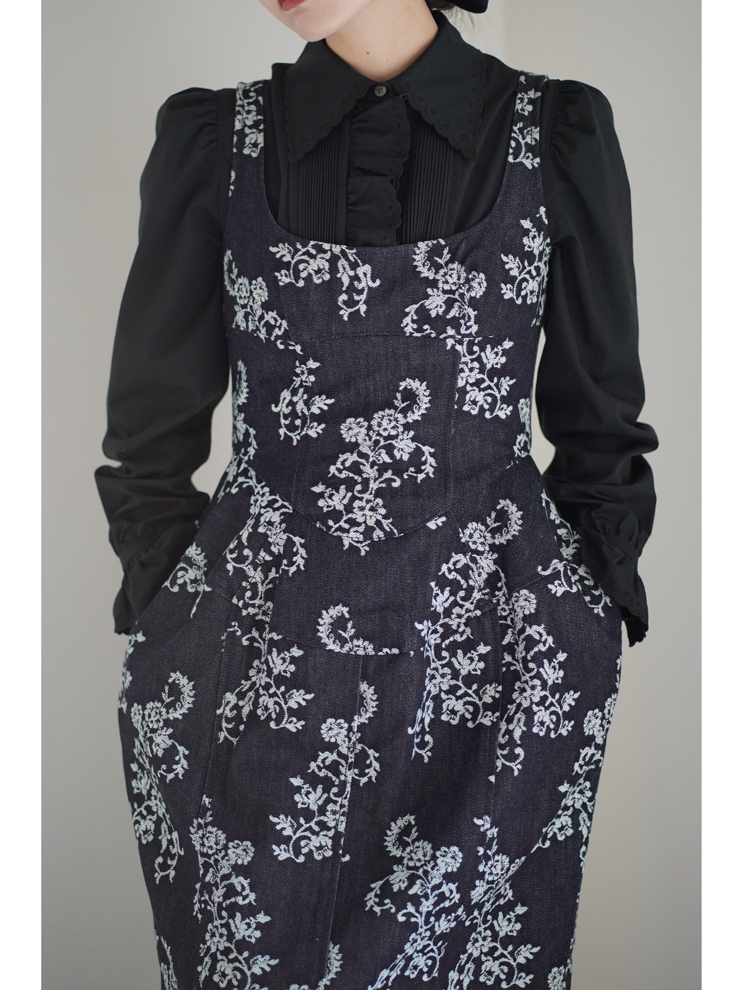 ORGANIC COTTON EMBROIDERED BLOUSE