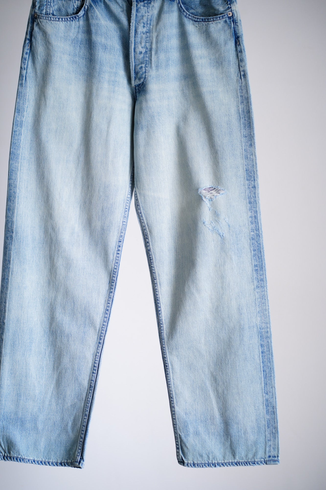 AURALEE | FADED SELVEDGE LIGHT DENIM WIDE PANTS – イデアル公式