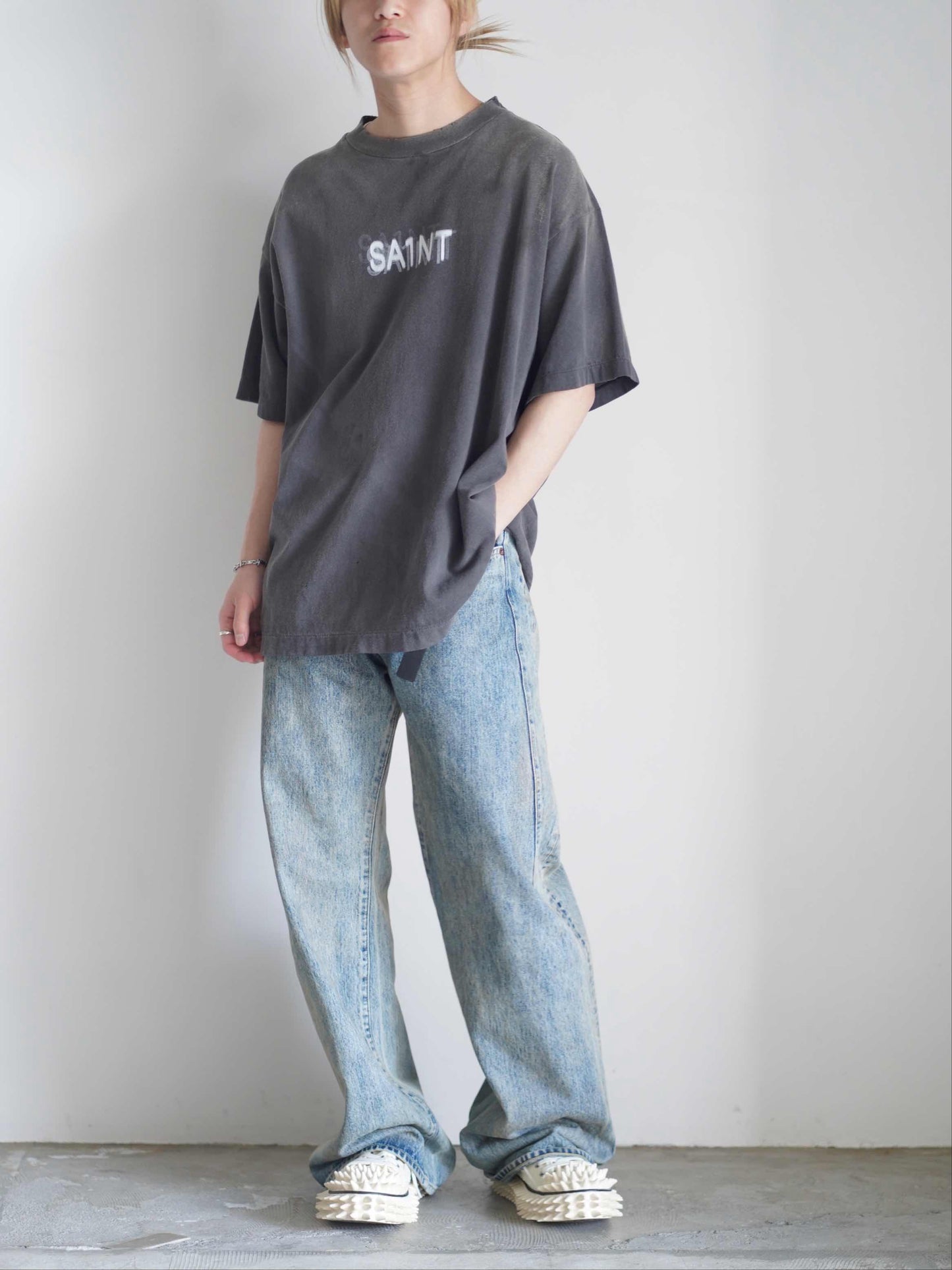 SPIKY CANVAS SNEAKER