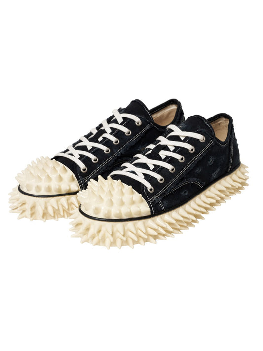 SPIKY CANVAS SNEAKER