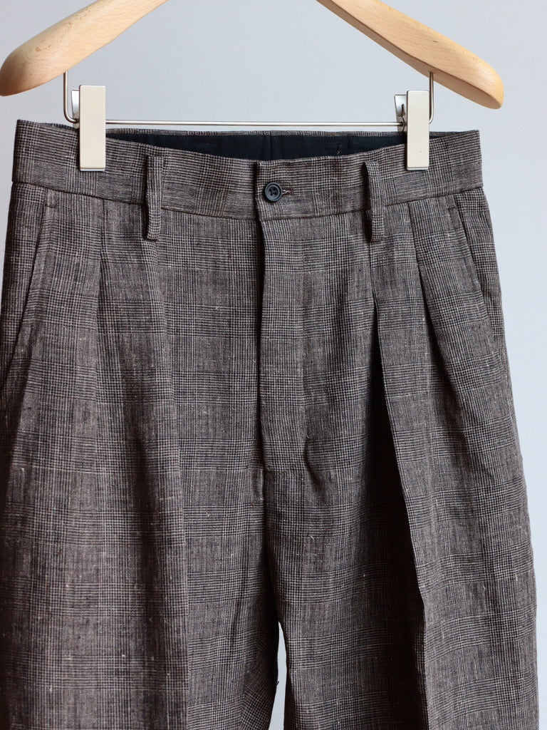 Doni's Trousers