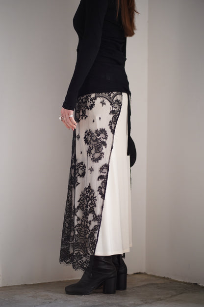 EMBROIDERED LACE SKIRT