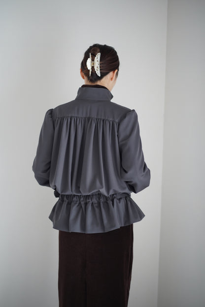 FINE WOOL SUITING GATHERED BELTED BLOUSON