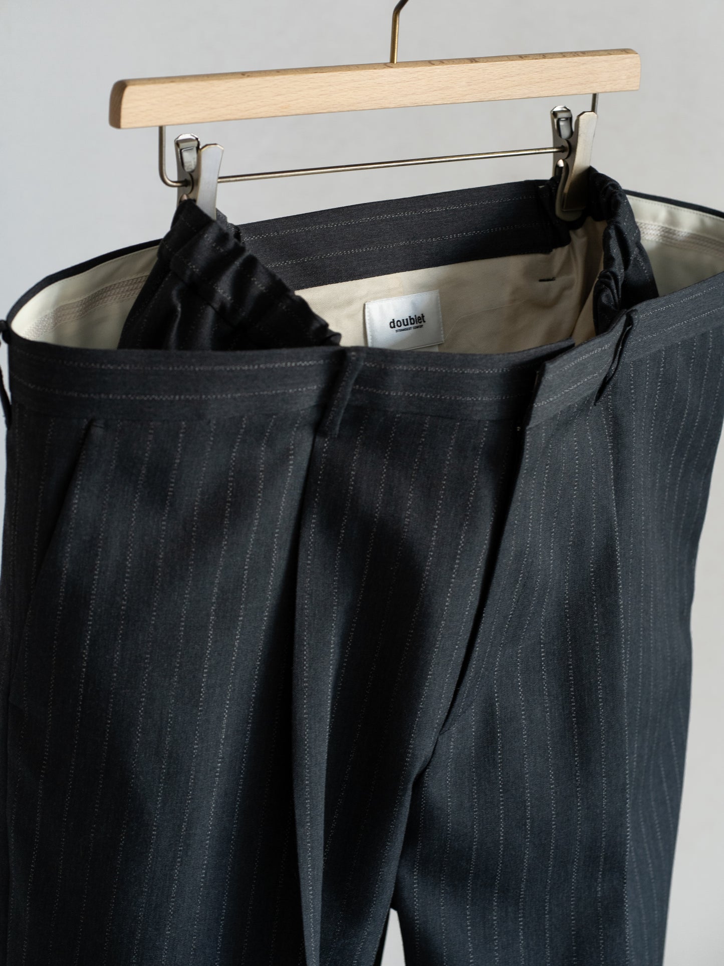 FLOATING WAIST TROUSER