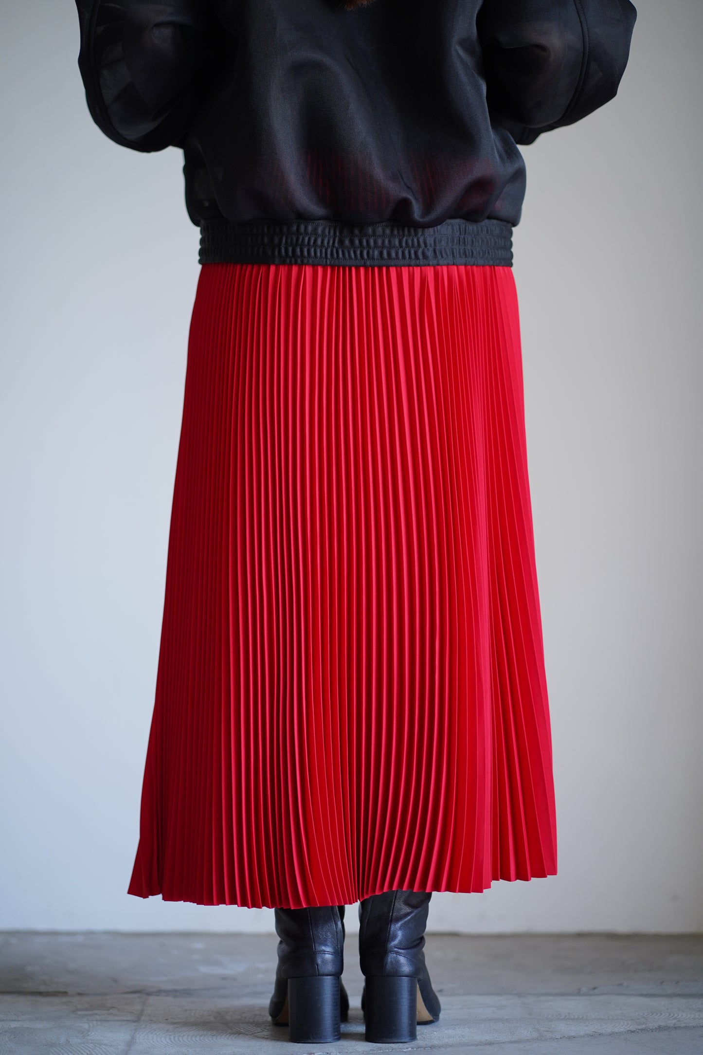 TAFFETA PLEATED SKIRT