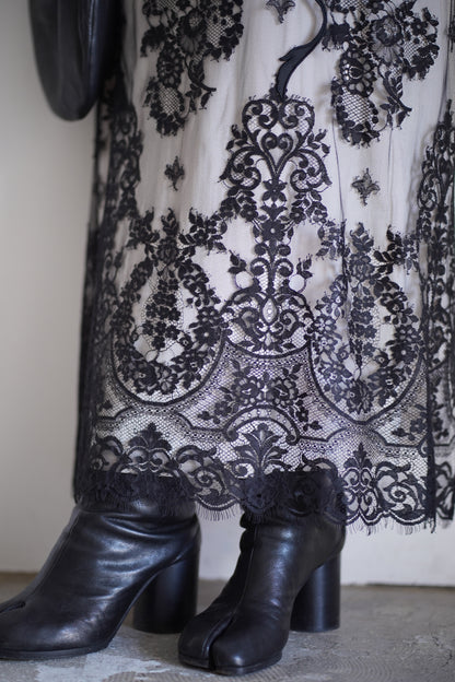 EMBROIDERED LACE SKIRT