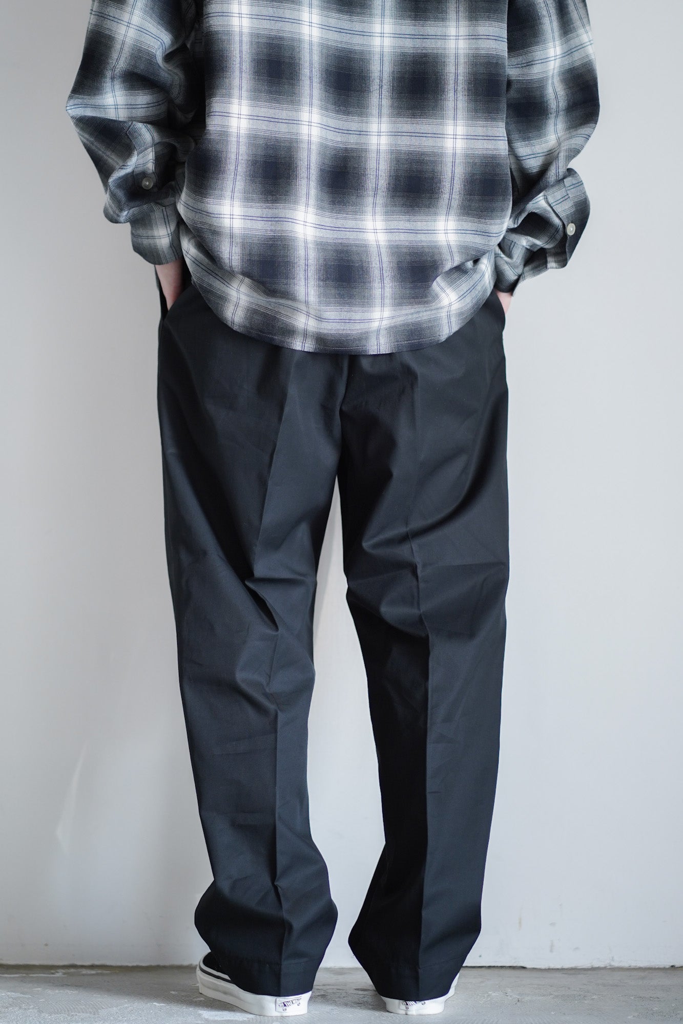 DOUBLE PLEATED CHINO TROUSERS