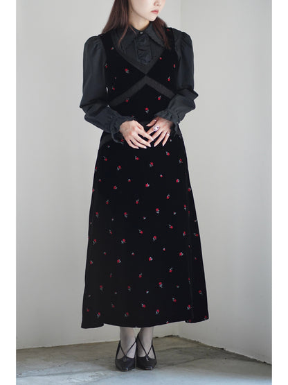 ROSE EMBROIDERED VELVET DRESS