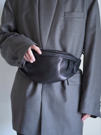 LEATHER SLING BAG