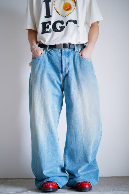 FLOATING WAIST DENIM PANTS