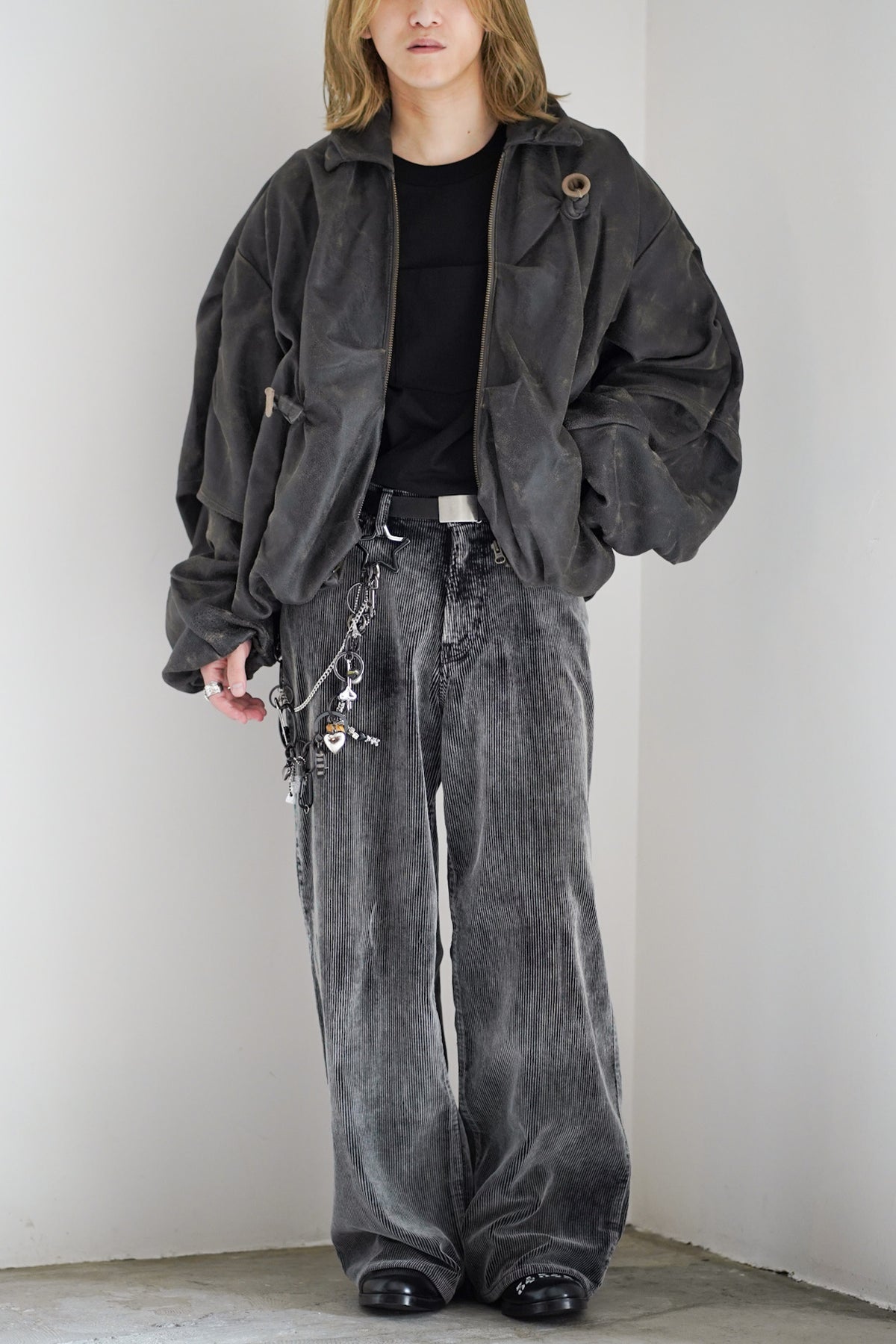 DEFLATED BALLOON LEATHER JACKET