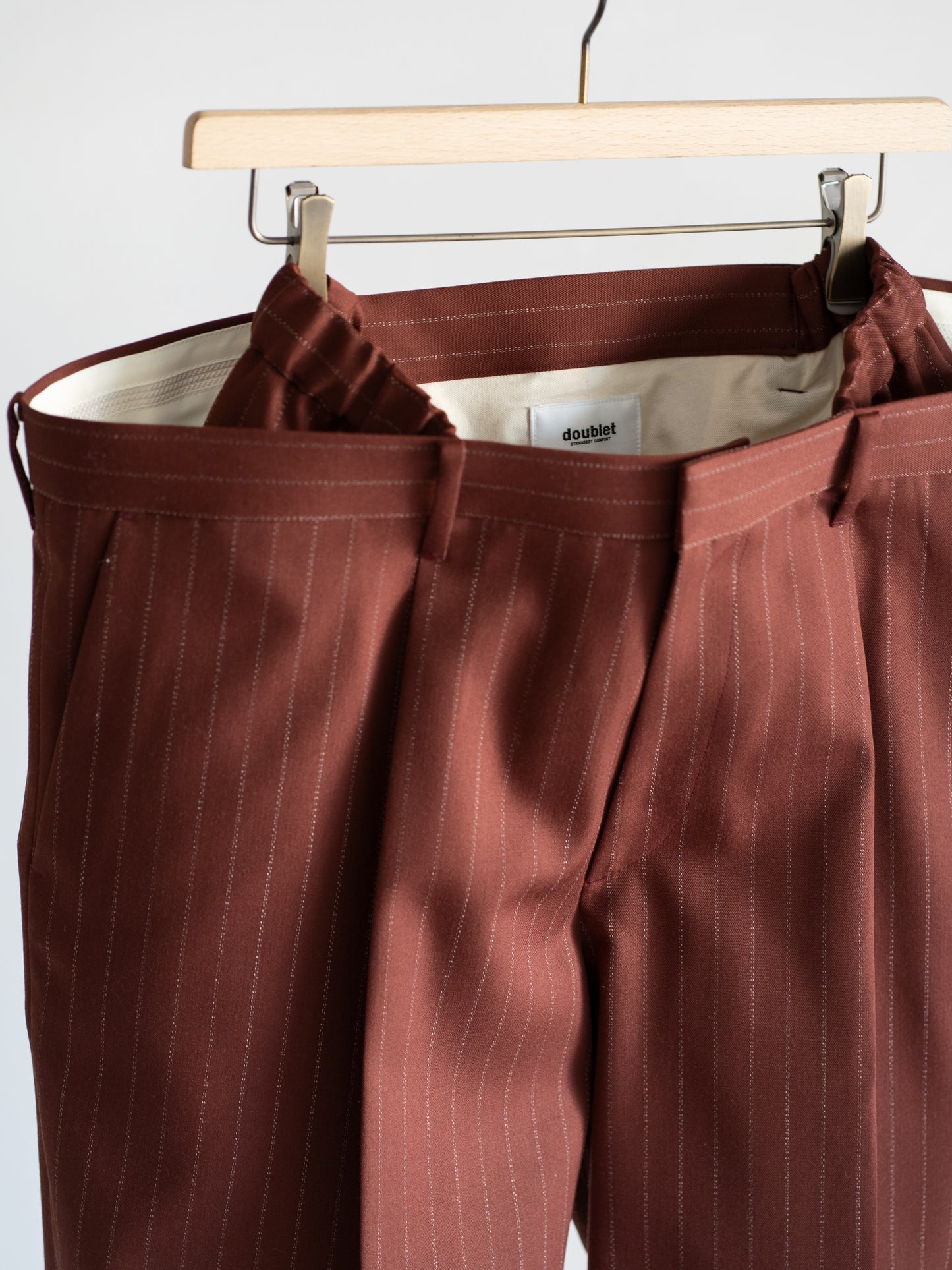 FLOATING WAIST TROUSER