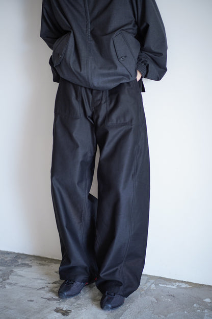 BACK SATIN BARREL-LEG PANTS 【 GENDERLESS 】