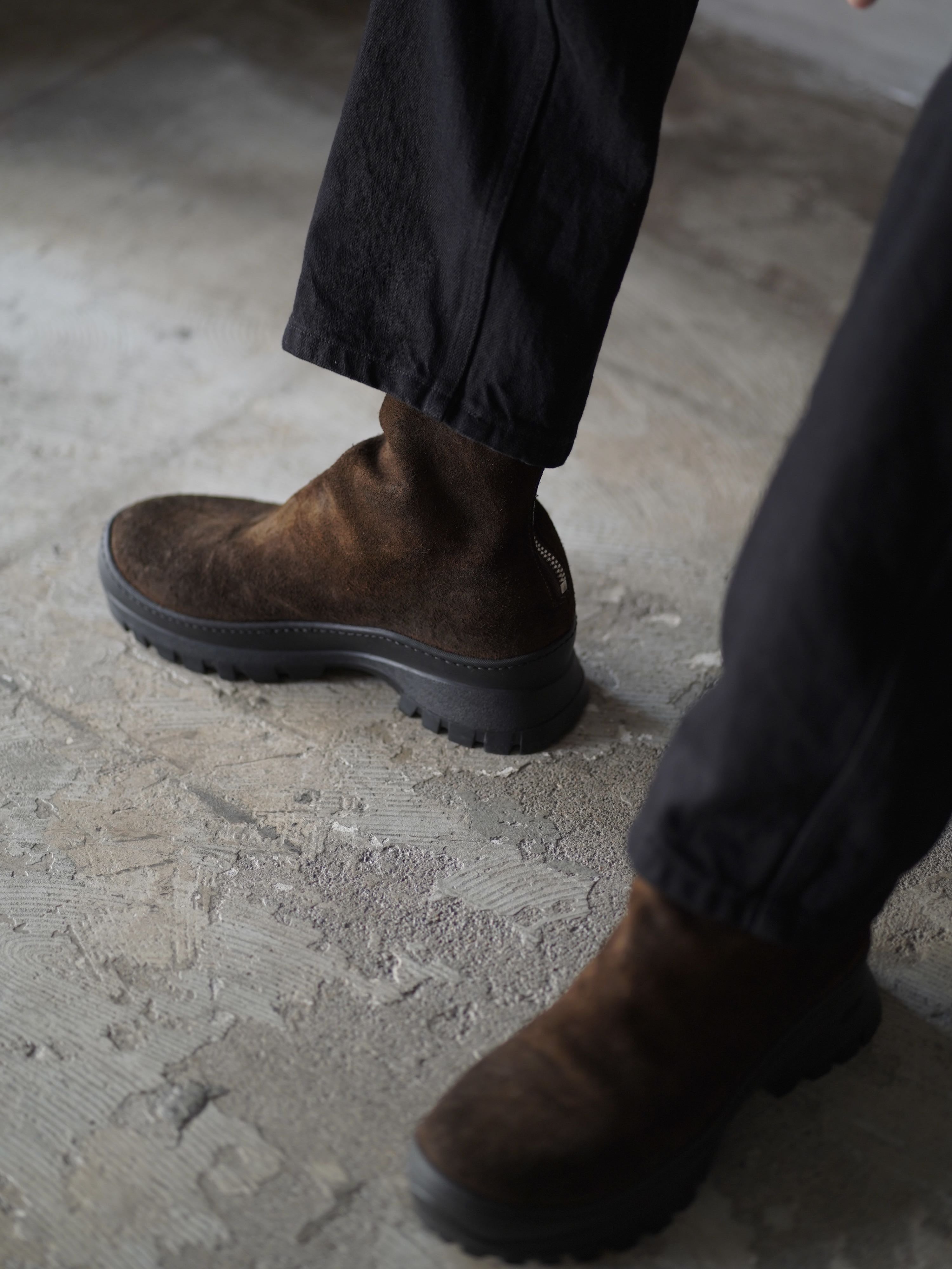 COMOLI × GUIDI | VS バックジップ ブーツ ブラウン – イデアル公式