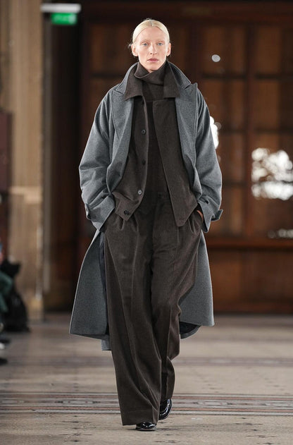 WOOL CASHMERE OVERSIZED PEAK LAPEL CHESTER COAT