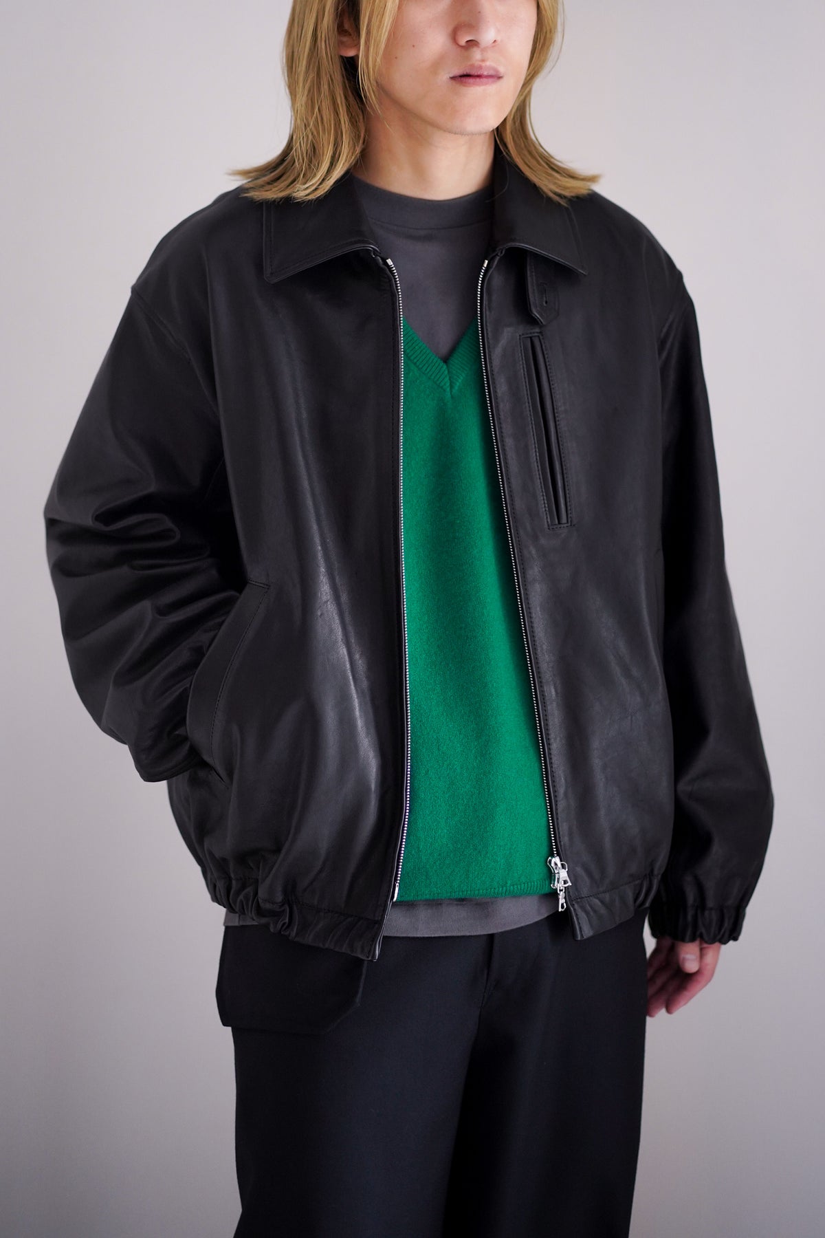 CALF ZIP SHORT JACKET