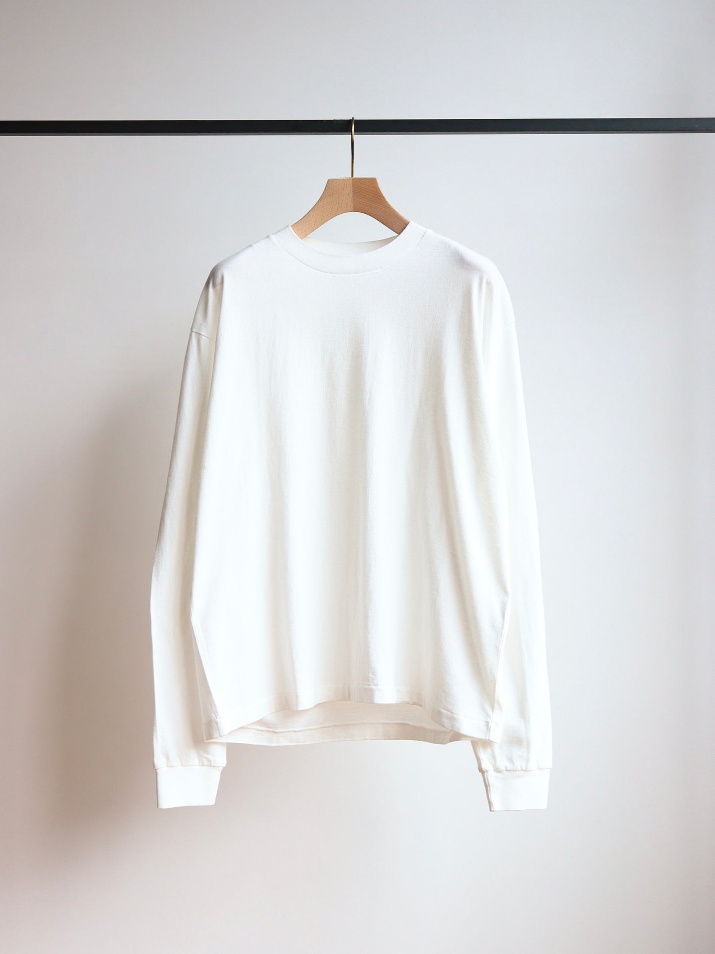 US2591 / CREW NECK LONG SLEEVE T-SHIRT