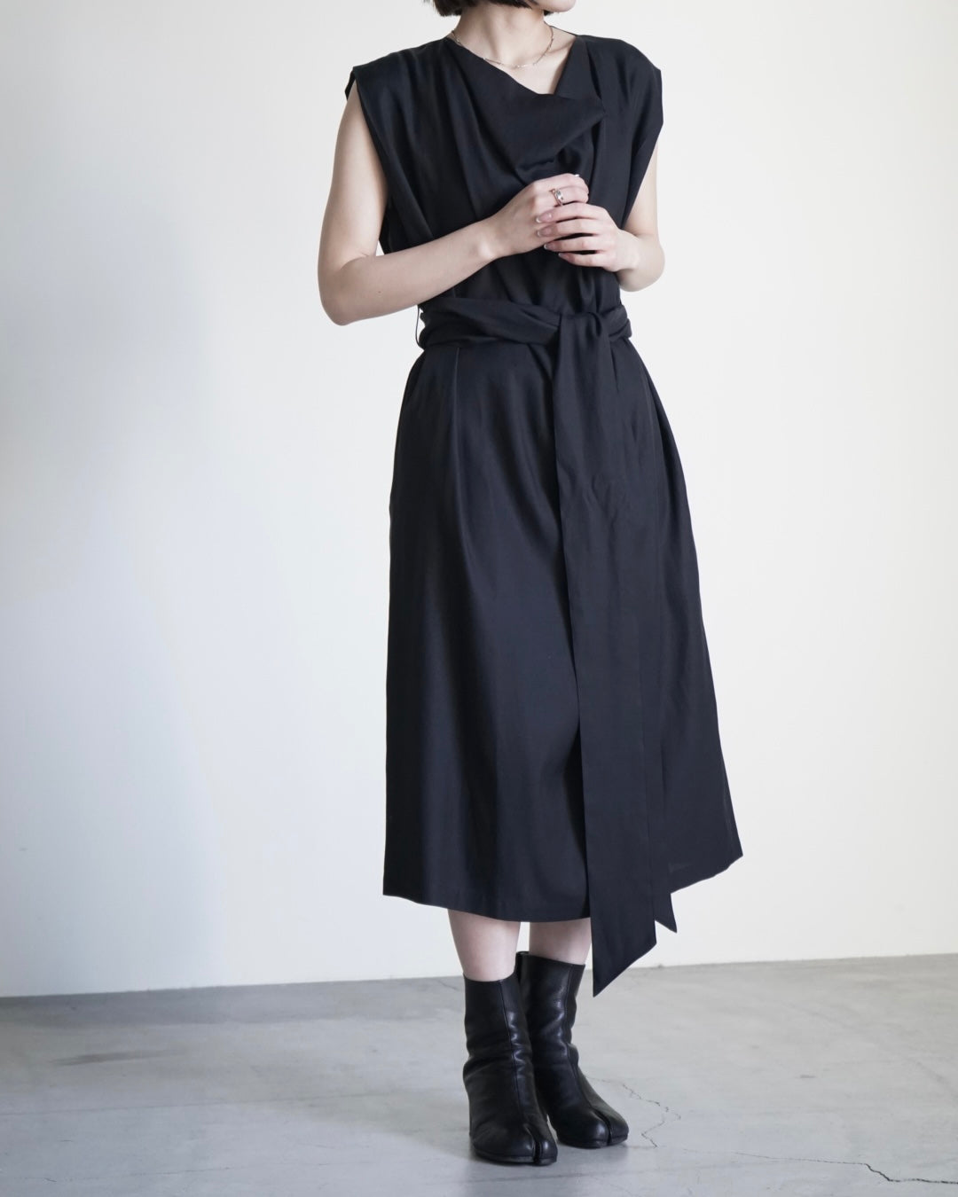 TWILL COWL NECK DRESS