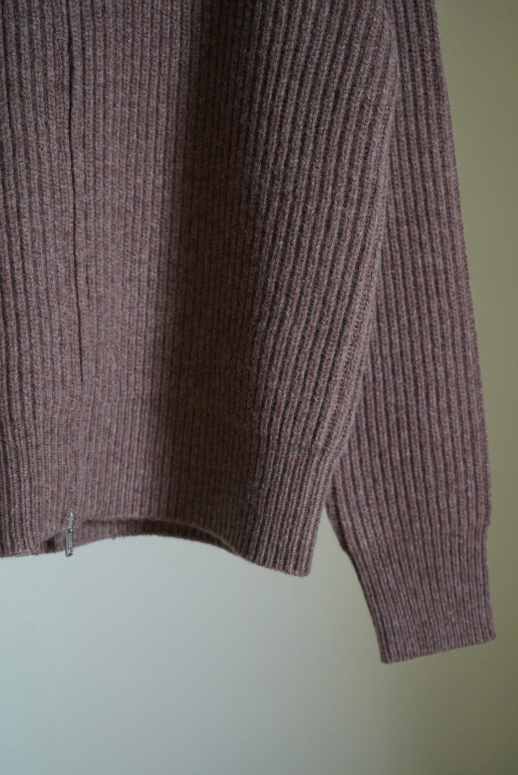 RIBBED ZIP SWEATER