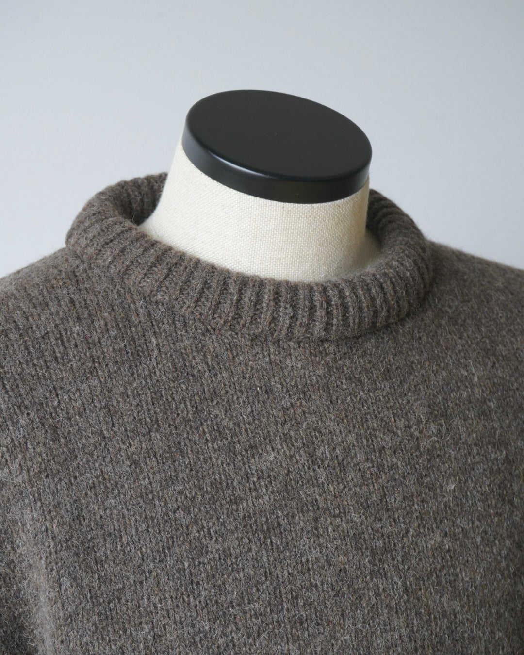 PADDED COLLAR SHETLAND OVERSIZED SWEATER