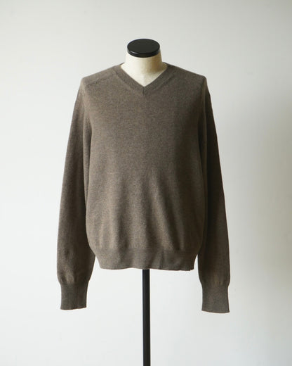 OVERSIZED V NECK FLANNNEL SWEATER