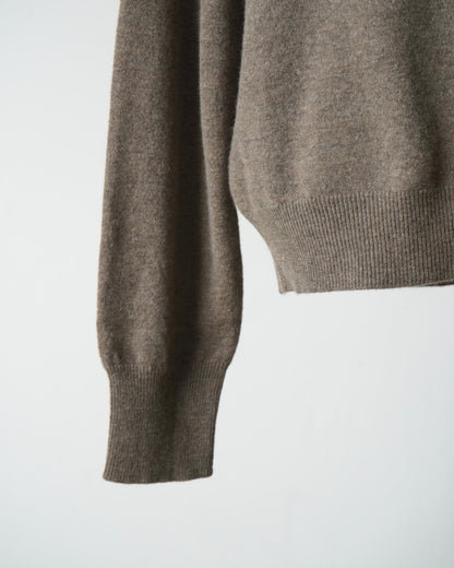 OVERSIZED V NECK FLANNNEL SWEATER