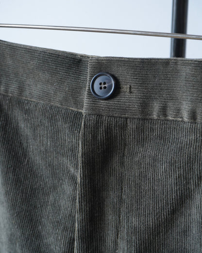 PLEATED TROUSERS