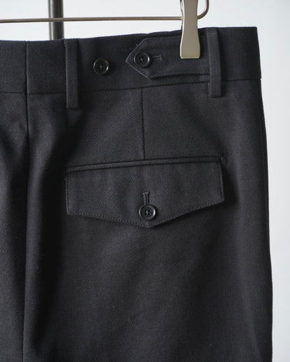 Chinos