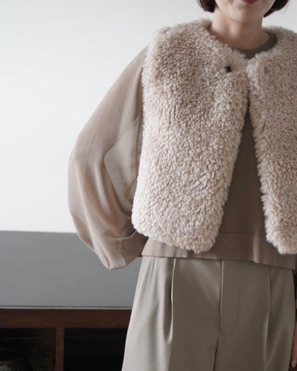 FAUX SHEARING CROPPED VEST
