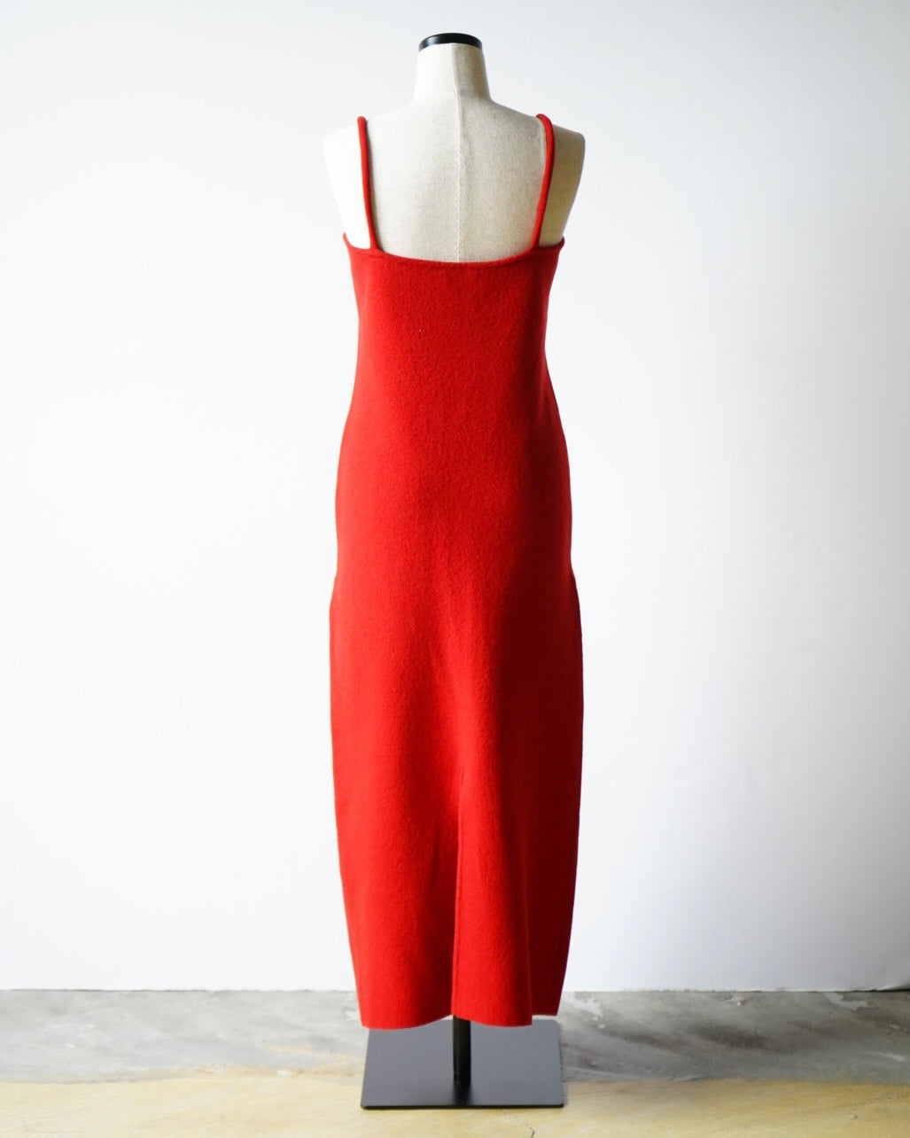 SMOOTH FULLED WOOL KNIT DRESS