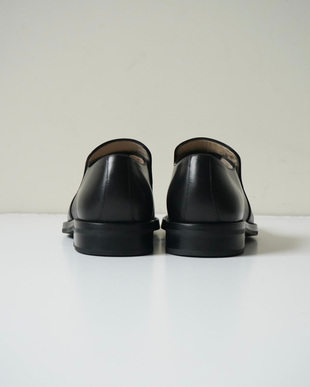 FORMAL SLIP ON