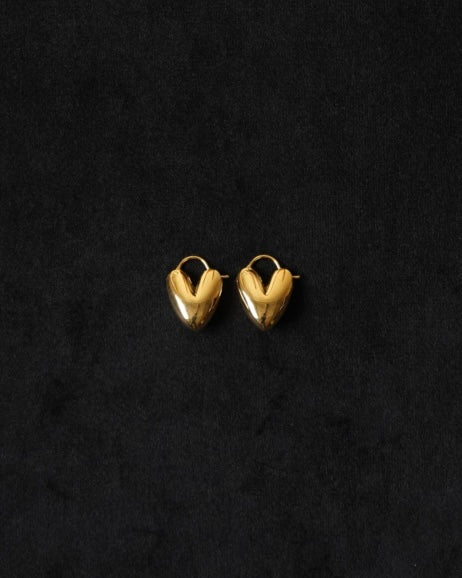 TINY PUFFY HEART HOOPS