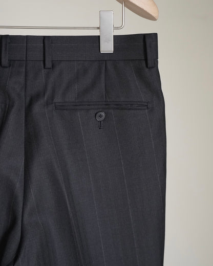 BLUEFACED WOOL TWO-TUCK SLACKS