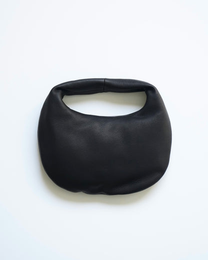 ROUND ONE SHOULDER：M