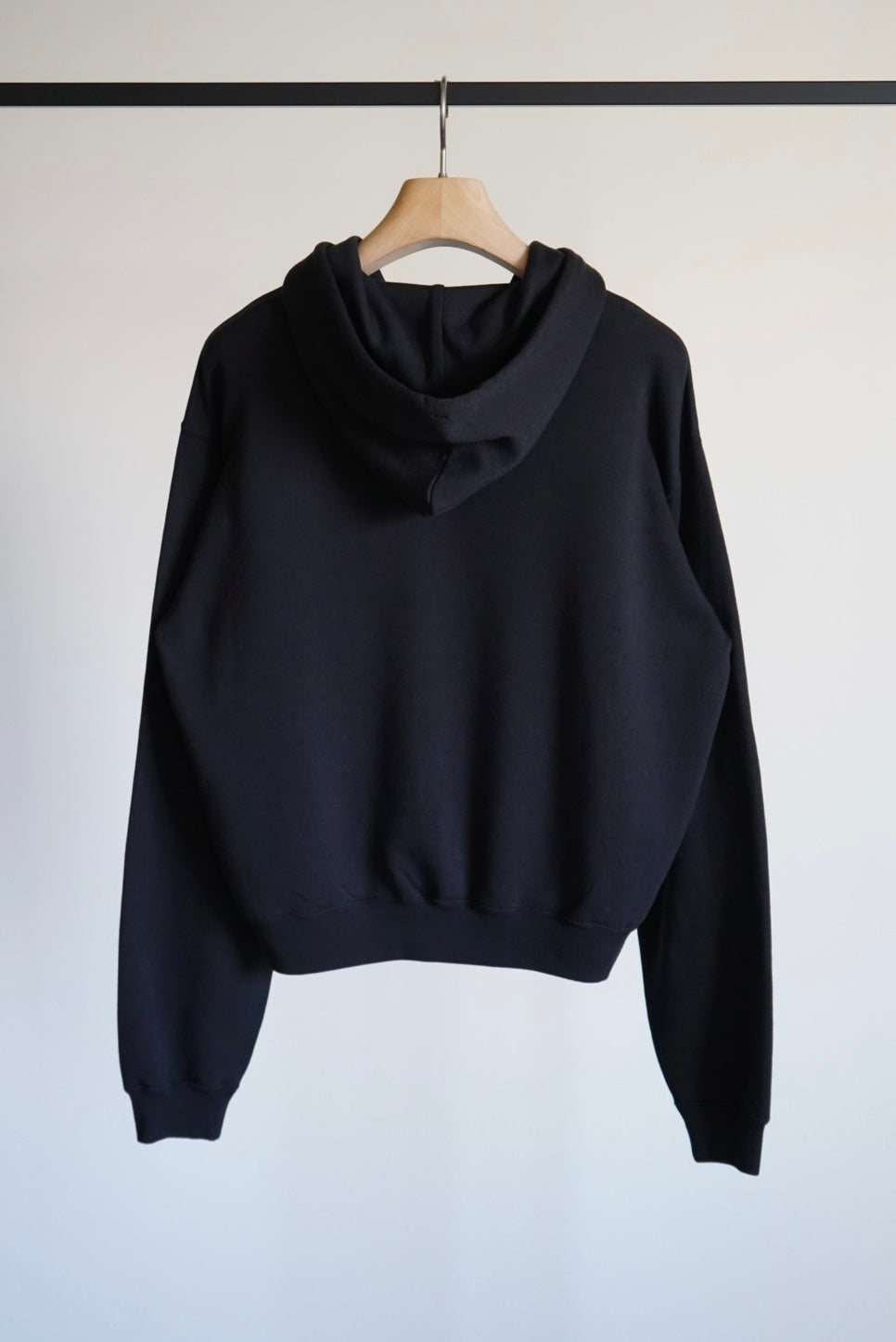 HIGH-TWIST COMPACT SWEAT ZIP PARKER